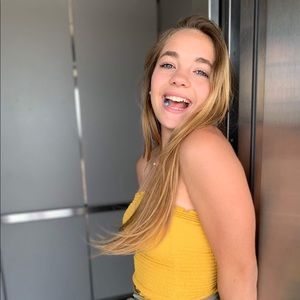 Meet your Posher, Lauren